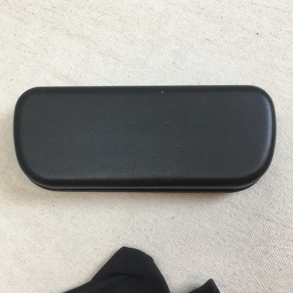 Dolce& Gabbana Glasses Case *read*